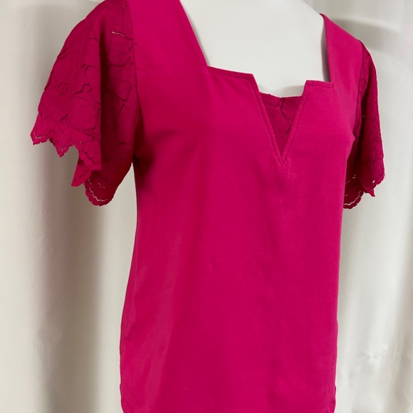 SOFT SURROUNDINGS HOT PINK SHORT LACE BELL SLEEVES SQUARE V-NECK TOP MEDIUM - Picture 3 of 9